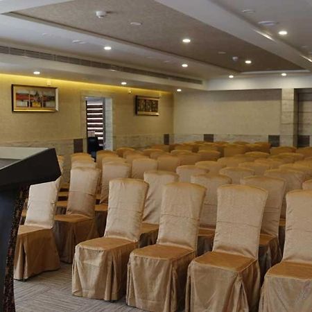 根尼亚古马里 Nakshatra Palace酒店 外观 照片