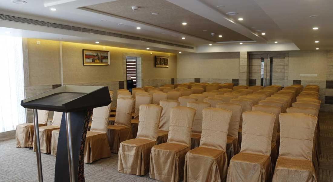 根尼亚古马里 Nakshatra Palace酒店 外观 照片